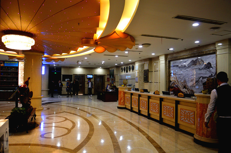 沧州民族会馆是集餐饮住宿,会议商务,休闲购物为一体的三星级豪华