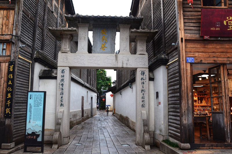 历史文化街区,也是全国为数不多的古建筑遗存之一,有"中国城市里坊