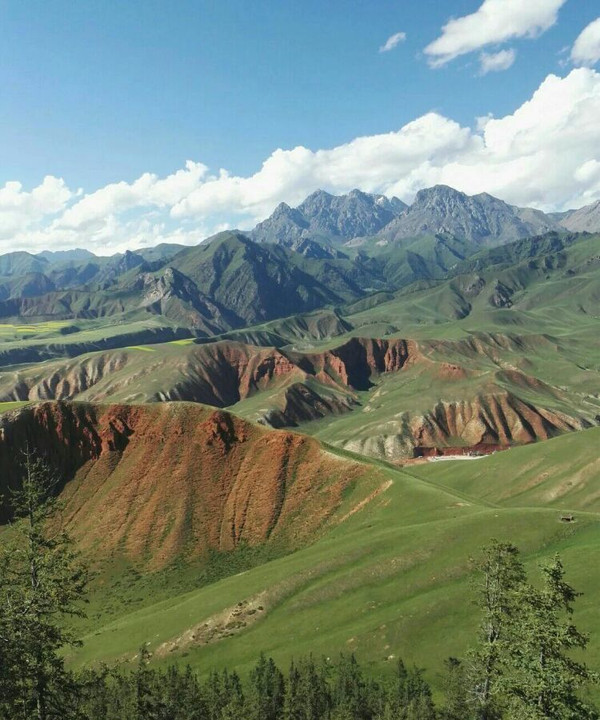 祁连县卓尔山