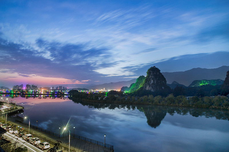 肇庆涟岸湖景酒店