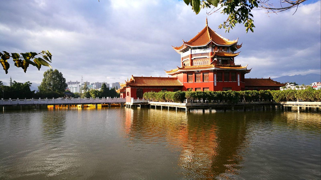 蒙自南湖公园