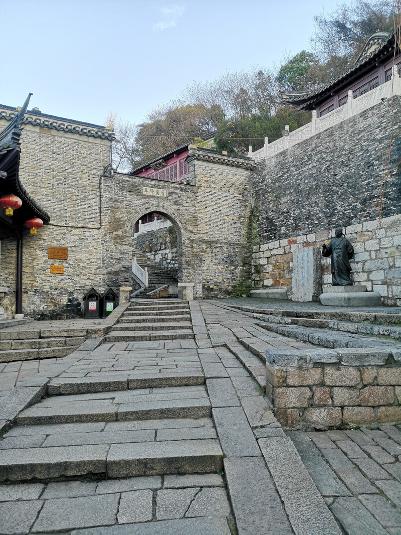 登高西津渡古文化街,饕餮周家二小姐的菜