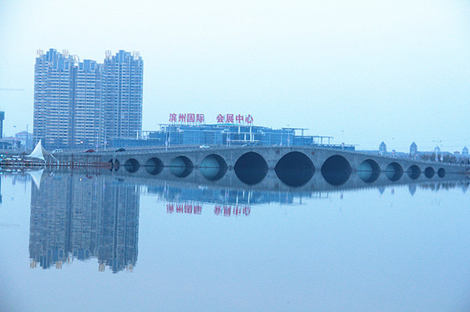 滨州市著名旅游景点----中海风景区