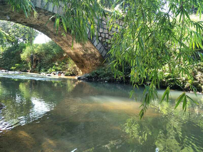 福建诏安革命老区美丽文山村瀑布群游记