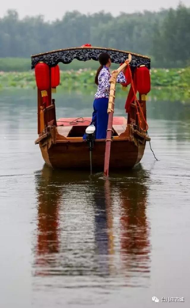 摇橹船,听雨声,品台城