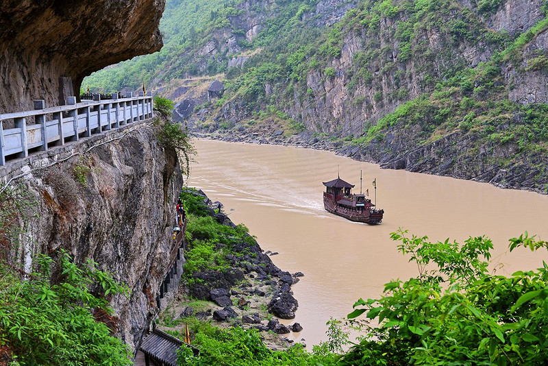 明月峡古栈道遗址