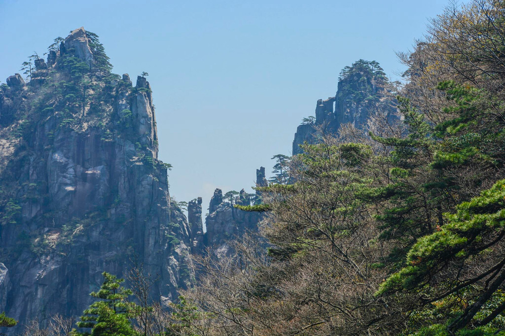 途中看到的黄山一景---仙人下棋