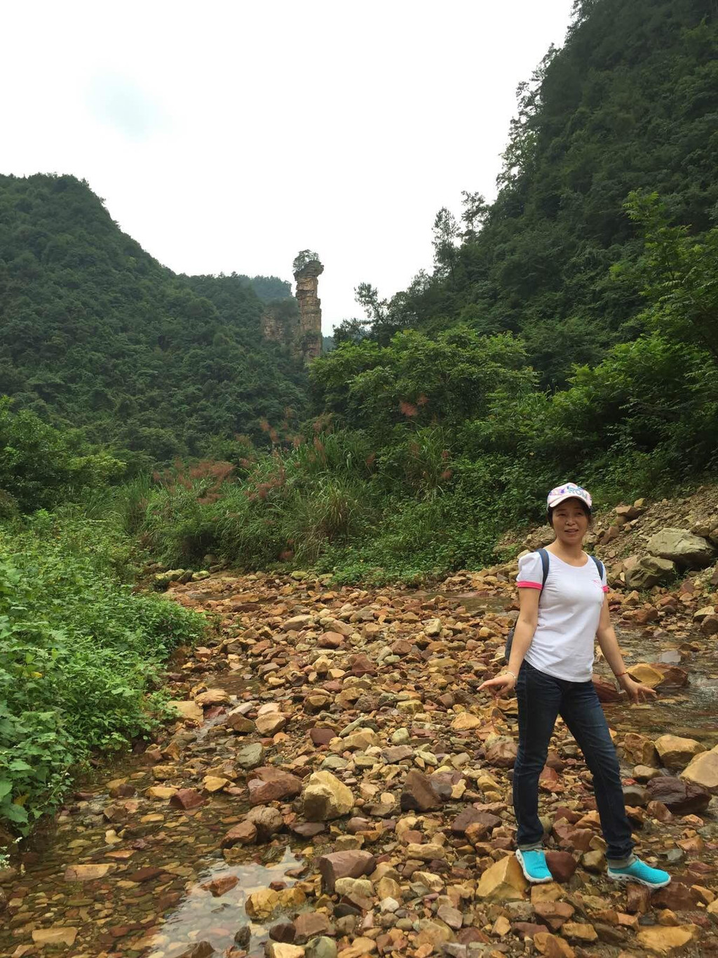 张家界旅游攻略指南? 携程攻略社区! 靠谱的旅游攻略平台,最佳的张家界自助游、自由行、自驾游、跟团旅线路,海量张家界旅游景点图片、游记、交通、美食、购物、住宿、娱乐、行程、指南等旅游攻略信息,了解更多张家界旅游信息就来携程旅游攻略。