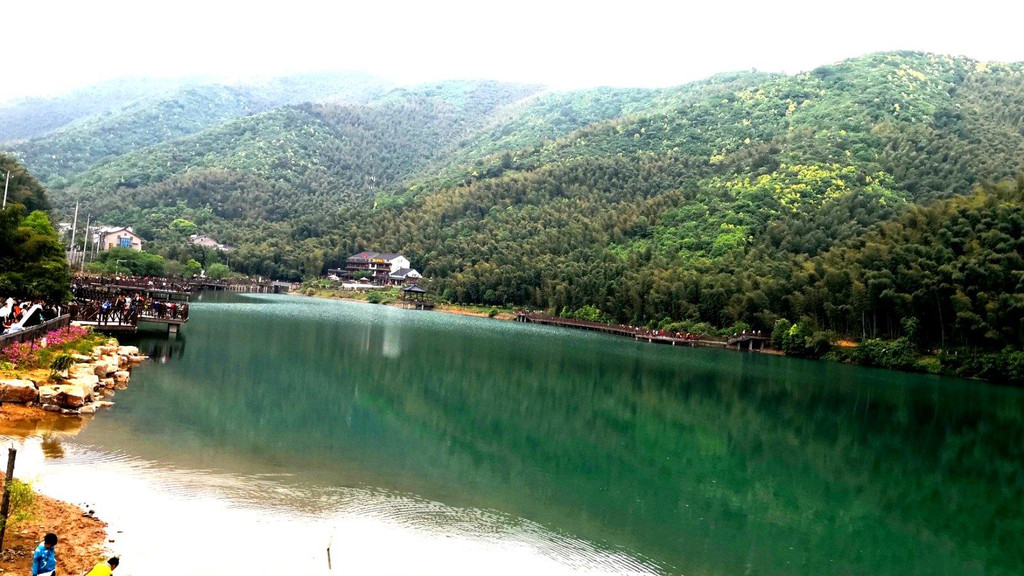 长兴县水口镇顾渚村                        