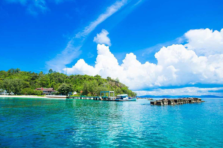 泰国旅游攻略指南? 携程攻略社区! 靠谱的旅游攻略平台,最佳的泰国自助游、自由行、自驾游、跟团旅线路,海量泰国旅游景点图片、游记、交通、美食、购物、住宿、娱乐、行程、指南等旅游攻略信息,了解更多泰国旅游信息就来携程旅游攻略。