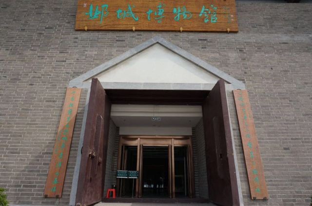 博物馆展厅门口的这副对联是从网上征集的,真是高手在民间.