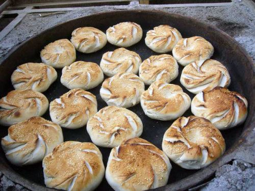 博平程庄的"马蹄烧饼",当地人叫博平烧饼或吊炉烧饼.