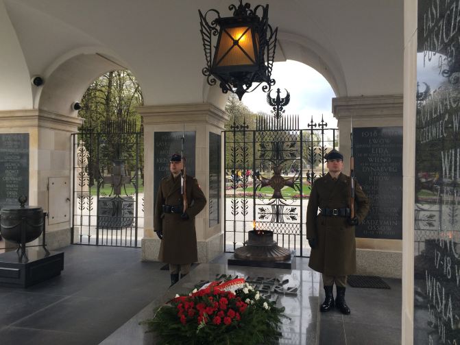 铁军游记:东欧六国行(2) 第二日 波兰华沙之殇 