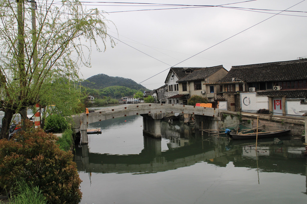 清明时节宁波行(溪口,宁海森林温泉,前童古镇,桑洲油菜花,滩,天一