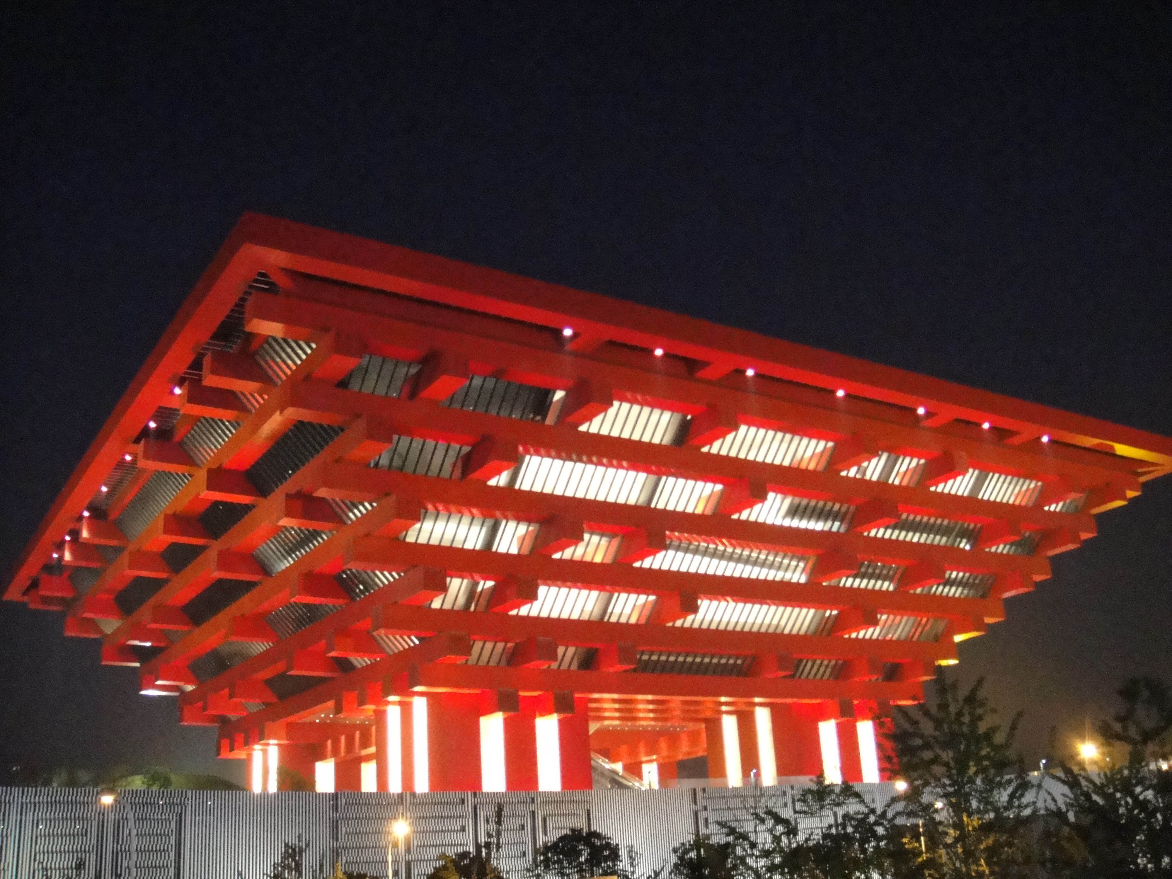 夜色下的中国馆