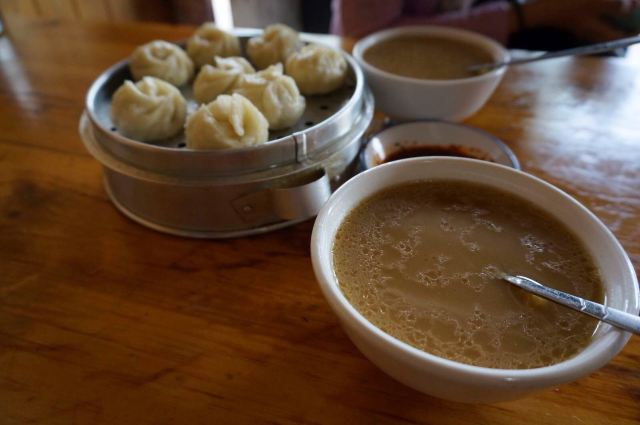 油茶 小笼包 丽江古城