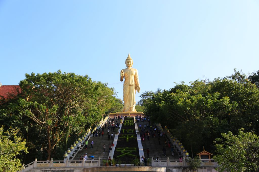 猛泐大佛寺:东南亚最大的南传佛教 西双版纳游记攻略【携程攻略】