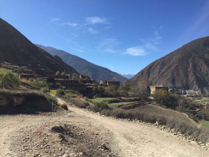 从泸沽湖徒步,搭车稻城亚丁,康定,泸定,海螺沟