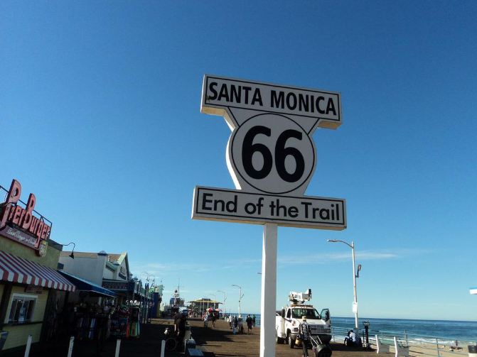 洛杉矶旅游包车之感受洛杉矶的繁华与静谧之旅