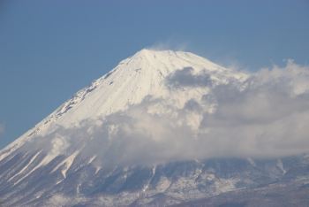 日本东北漂亮天然滑雪场-八甲田山 - 青森县游