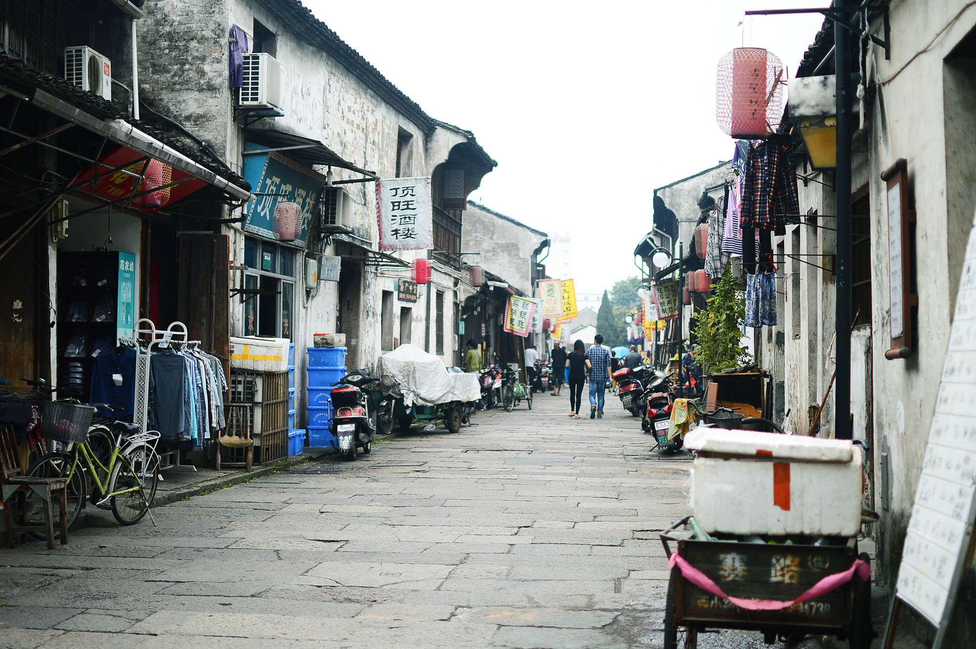 路—鉴湖前街—环城西路—人民路—中兴南路—镜湖路—东光路—二环南