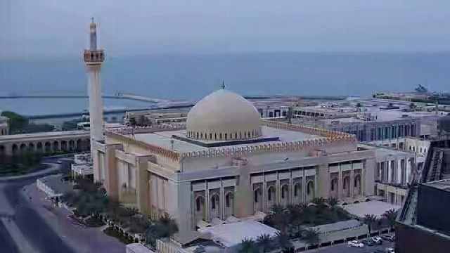 the grand mosque of kuwait city 4.