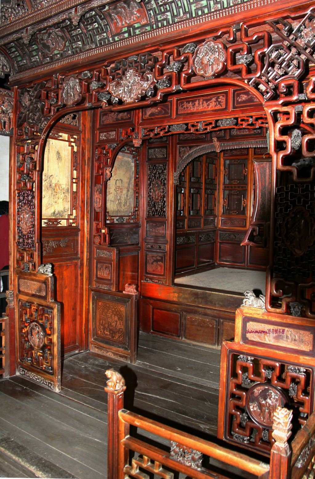 乌镇东栅江南百床馆  是中国第一家专门收藏,展出江南古床的博物馆