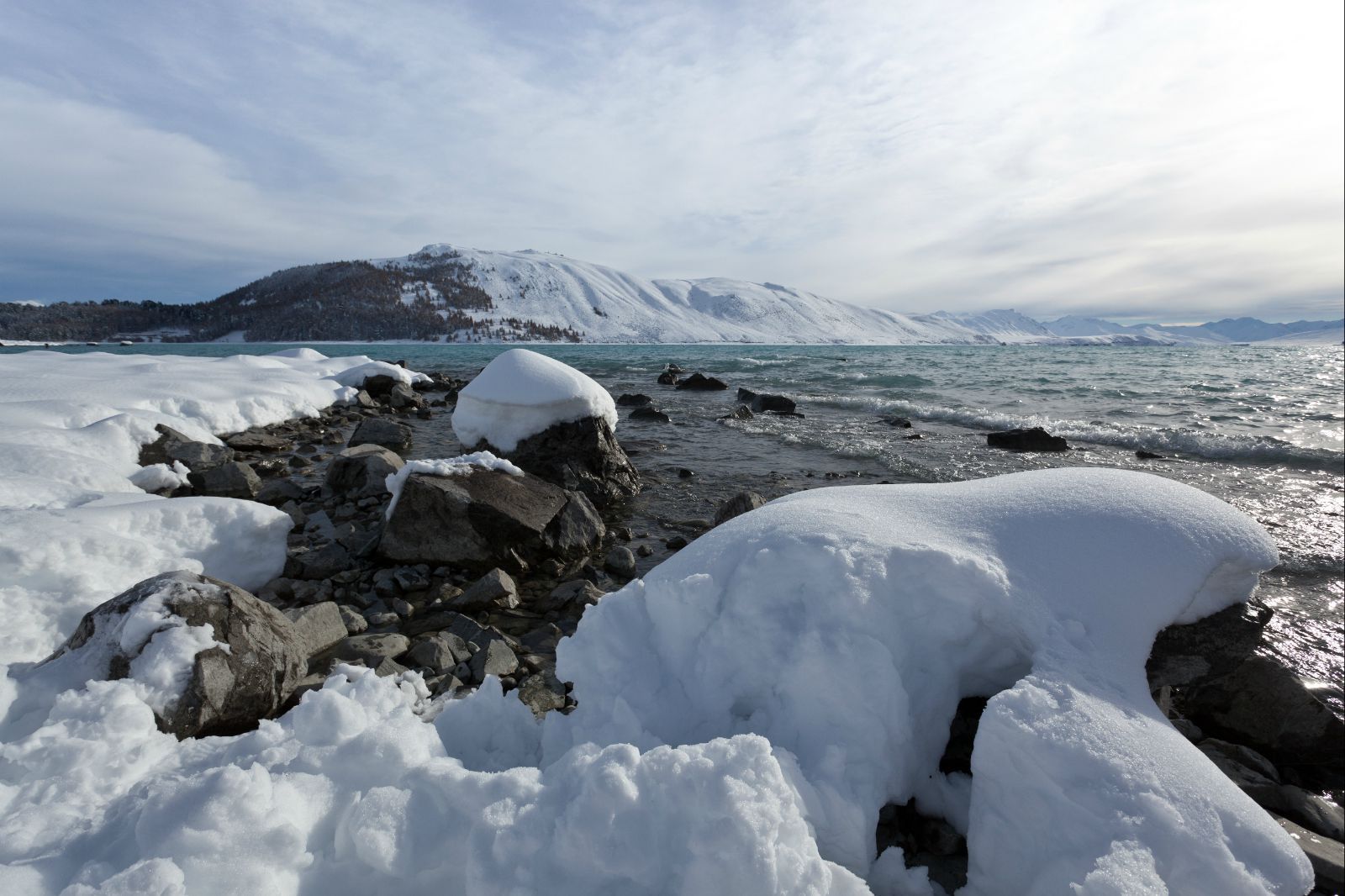 厚雪湖景 蒂卡波湖