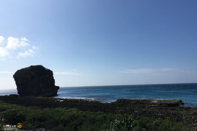 第三天住船帆石 船帆石这石头不像船帆很像个人头,有人说像尼克松,也
