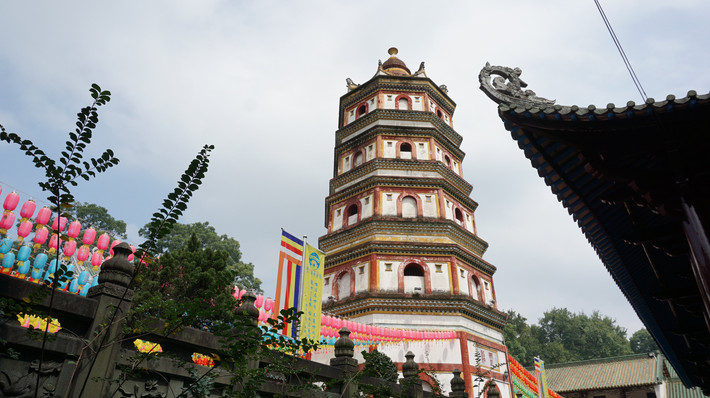 广东韶关市2日游记(丹霞山,南华寺,曹溪温泉,百丈崖漂流…小田木作品)