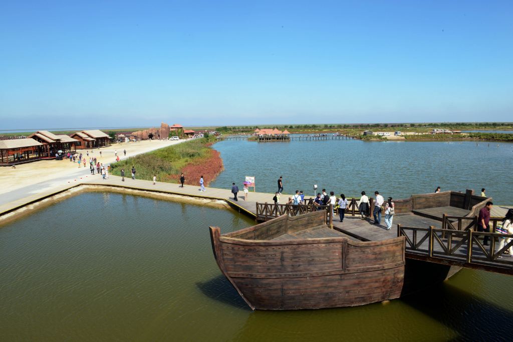 辽宁盘锦红海滩旅游 实用