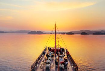 千岛湖中心湖区+梅峰岛+月光岛+西南湖区一日游【梦想号游船】【[梦想5号游船穿越双湖区]游览2大湖区，登梅峰岛，游玩月光岛4岛3桥】