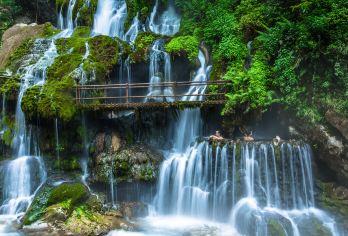 西昌螺髻九十九里温泉瀑布风景区一日游【特卖季+温泉+观光车】【一山一水一温泉，山水温泉瀑布完美集合；】