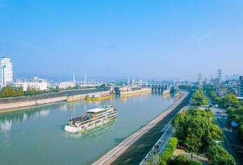 宜昌交运两坝一峡游船+G348网红路一日游【2-8人私家团】【根据人数升级车型，本地专业司机路途介绍景区情况，无任何隐藏收费】