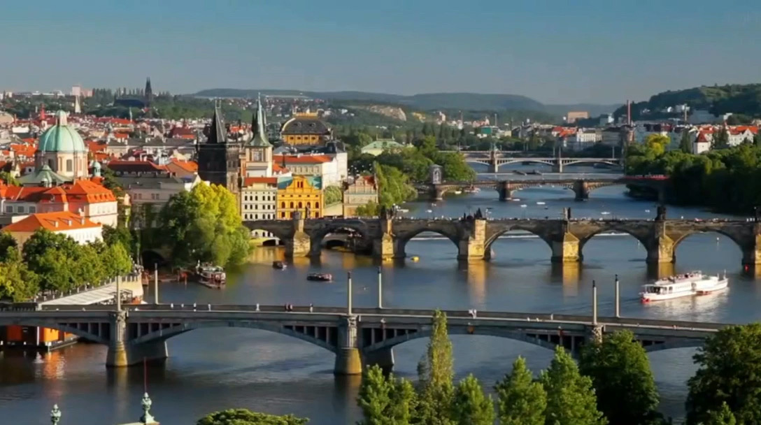 布拉格是一座历史悠久的城市