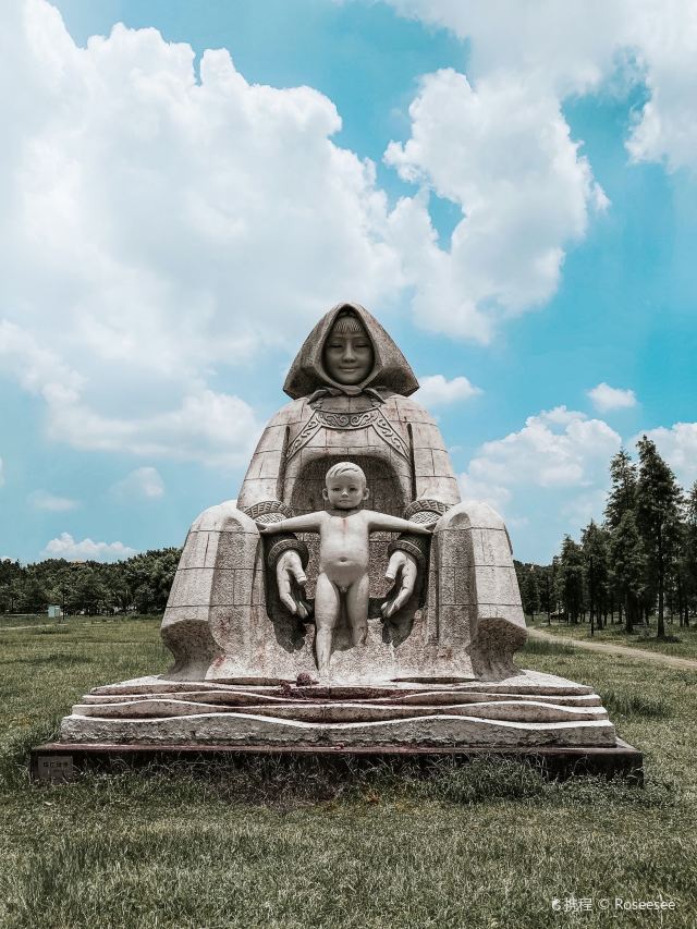 广州梁明诚雕塑园