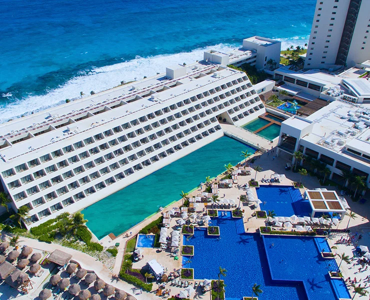 Cancún Romantic Getaway Platinum – 5 Days