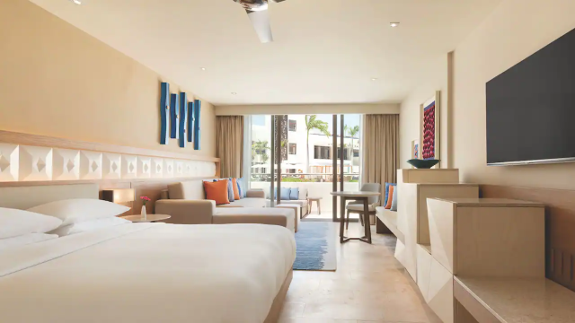 Cancún Luxury Beach Stay Platinum – 7 Days