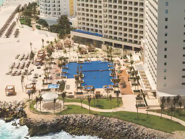 Cancún Romantic Getaway Platinum – 5 Days