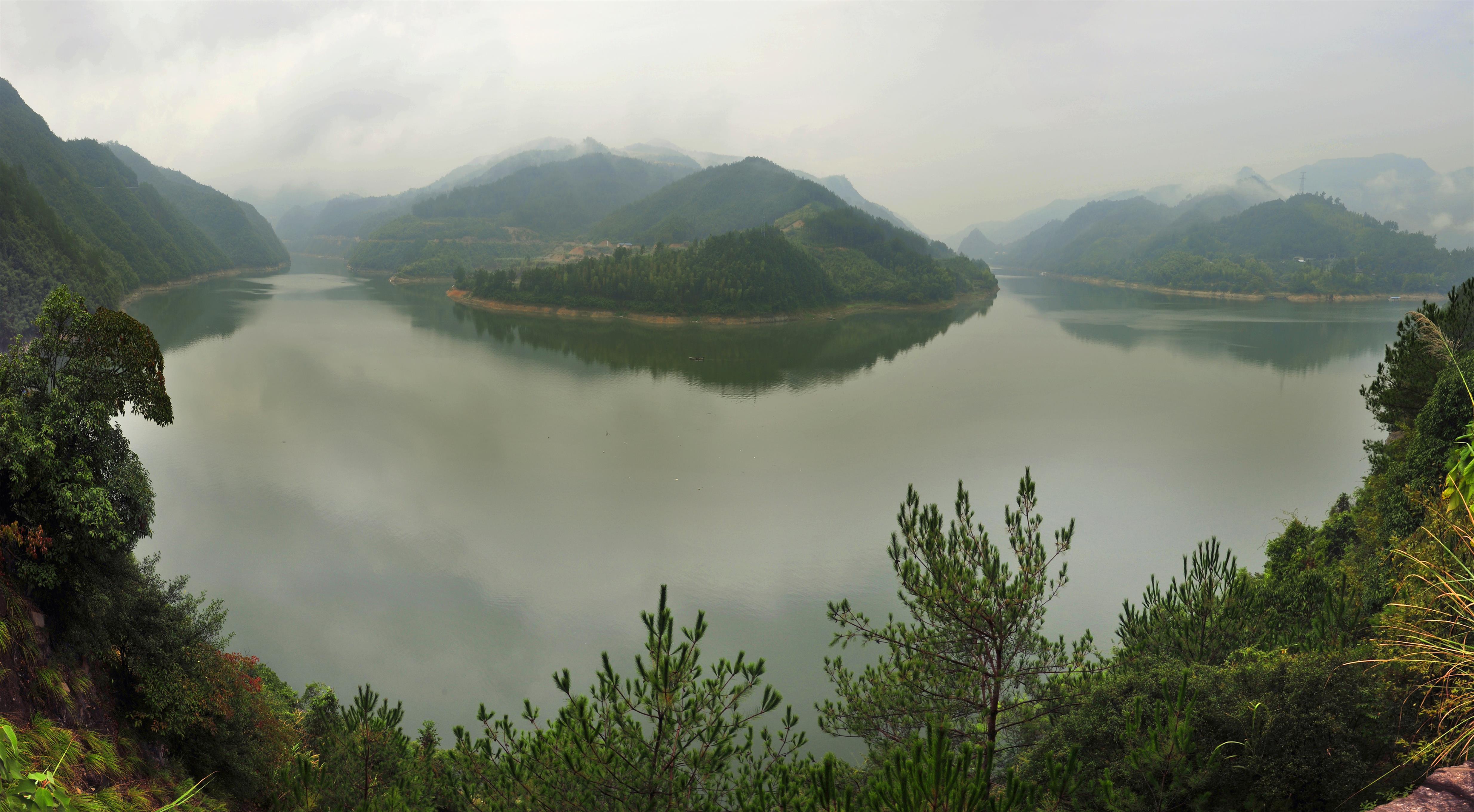 仙宫湖风景区