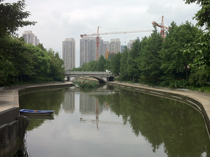 滨江区区人口_芜湖滨江公园(2)
