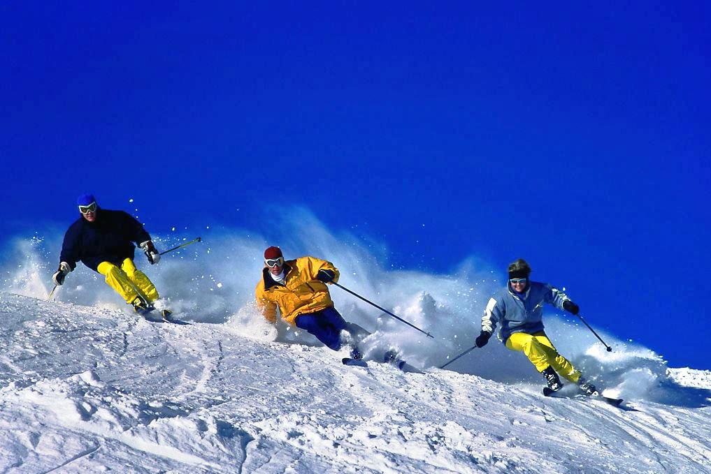 西柏坡温泉滑雪场