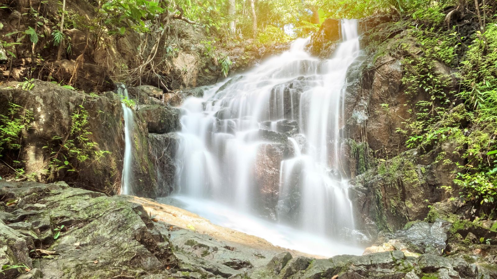 泰国普吉岛通赛瀑布 น้ำตกโตนไทร