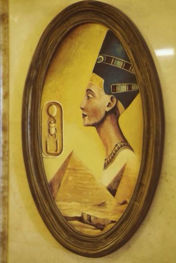 纳芙蒂蒂,金字塔,幸运甲虫,古埃及特色元素一应俱全.