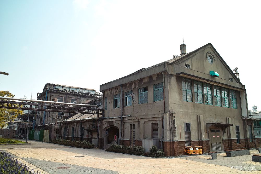 台中文化创意产业园区+第四信用合作社+大坑情人桥一日游【农场午餐 大坑纸箱王 酒店接送】线路推荐【携程玩乐】