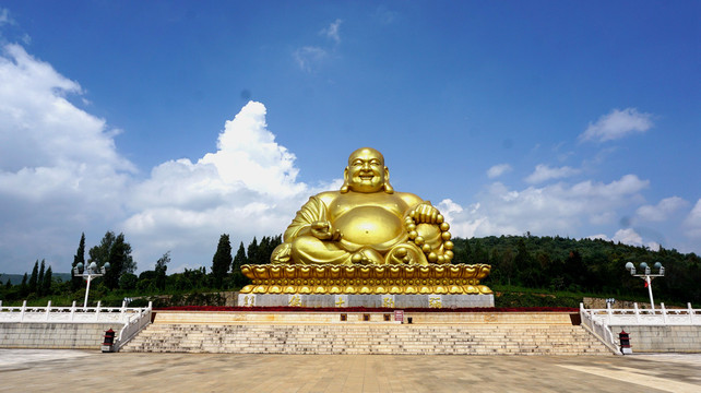 云南弥勒市(锦屏山,可邑小镇,湖泉生态园) 3日游记--2016背包族秋游