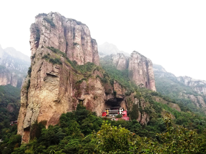 雁荡山人口_雁荡山风景区图片(2)