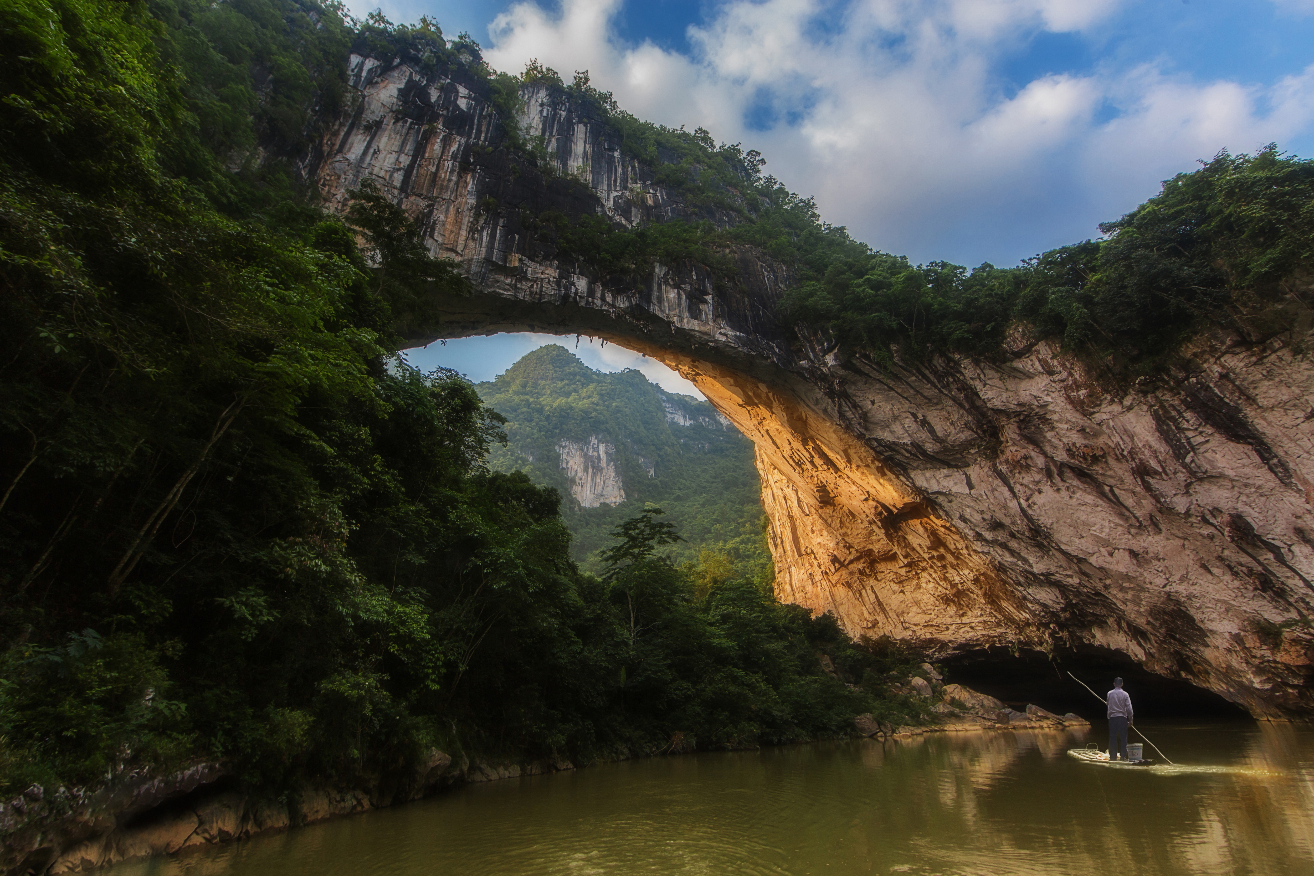 布柳河仙人桥景区