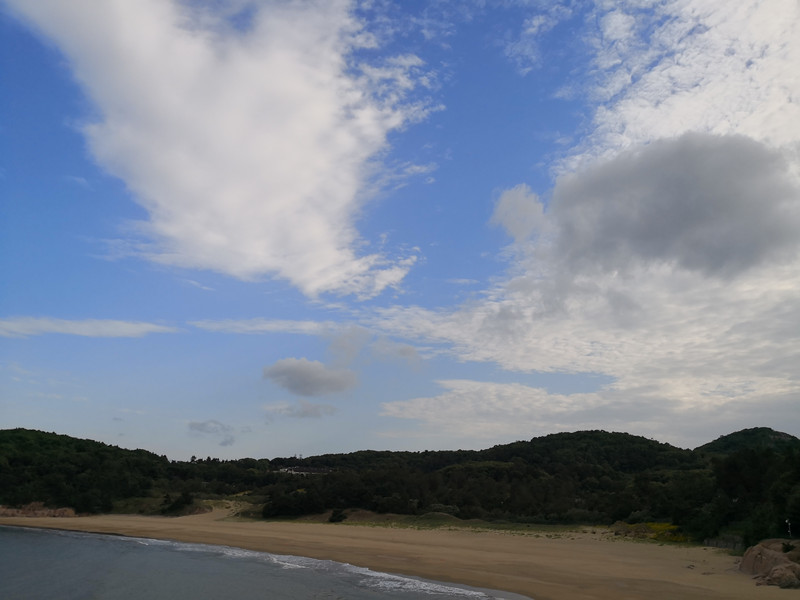 这里是百步沙,天空真蓝