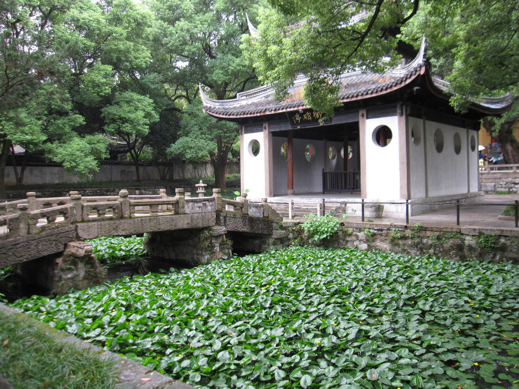 旅游路线:钱武肃王祠--过郡马祠--愚公谷--李忠定公祠--华孝子祠--邹